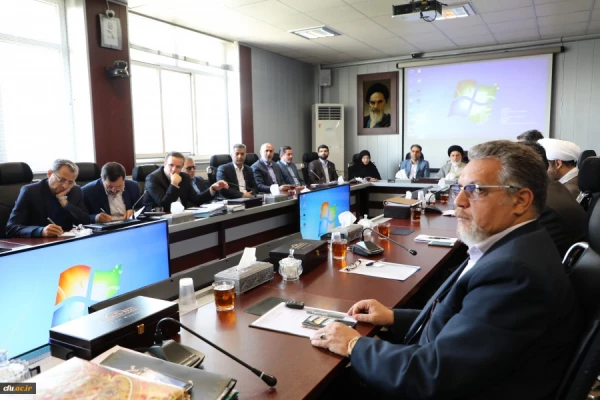 دکتر خنیفر در آستانه روز بسیج اساتید: 

امیدواریم بتوانیم در زندگی و کارها به این استاد بسیجی شهید دکتر چمران تاسی کرده و الگو بگیریم 2