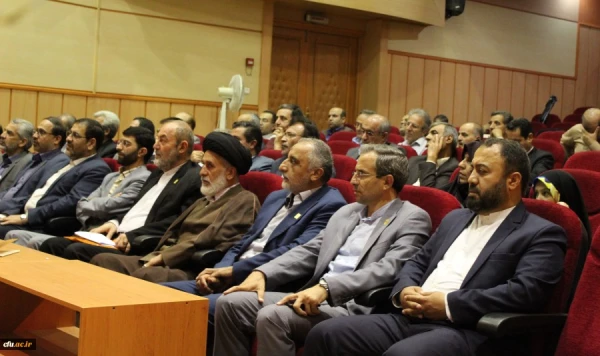 دکتر خنیفر در افتتاحیه اولین گردهمایی مسئولین کانون های بسیج اساتید دانشگاه فرهنگیان سراسر کشور: بسیج نیروی کارآمد در همه زمینه هاست. 7