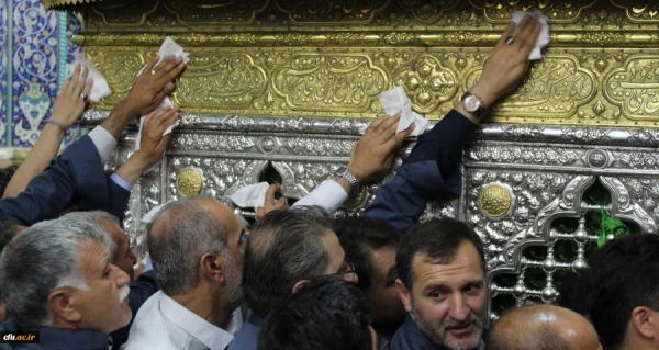 با حضور مسولین کانون های بسیج اساتید دانشگاه فرهنگیان سراسر کشور:

مراسم غبار روبی حرم مطهر فاطمه معصومه(س) 2