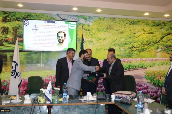 مسئله محور بودن و دیدگاه حل مسئله در بسیج اساتید یک اصل است 4