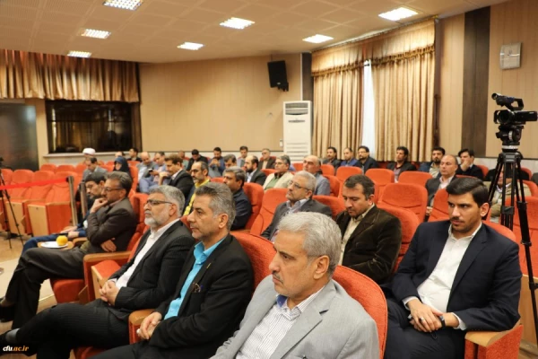 نشست تخصصی " مولفه های اقتدار جهانی انقلاب اسلامی"  فرصت ها و چالش ها  2