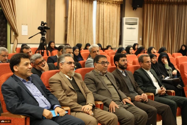 نشست تخصصی " مولفه های اقتدار جهانی انقلاب اسلامی"  فرصت ها و چالش ها  2